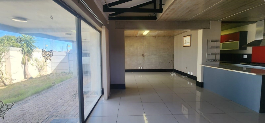 To Let 5 Bedroom Property for Rent in Parklands North Western Cape